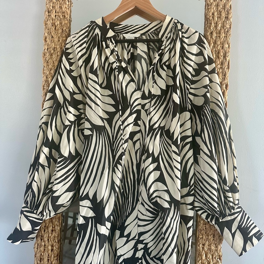 Black and White Leaf Print Women's Dress with Balloon Sleeves